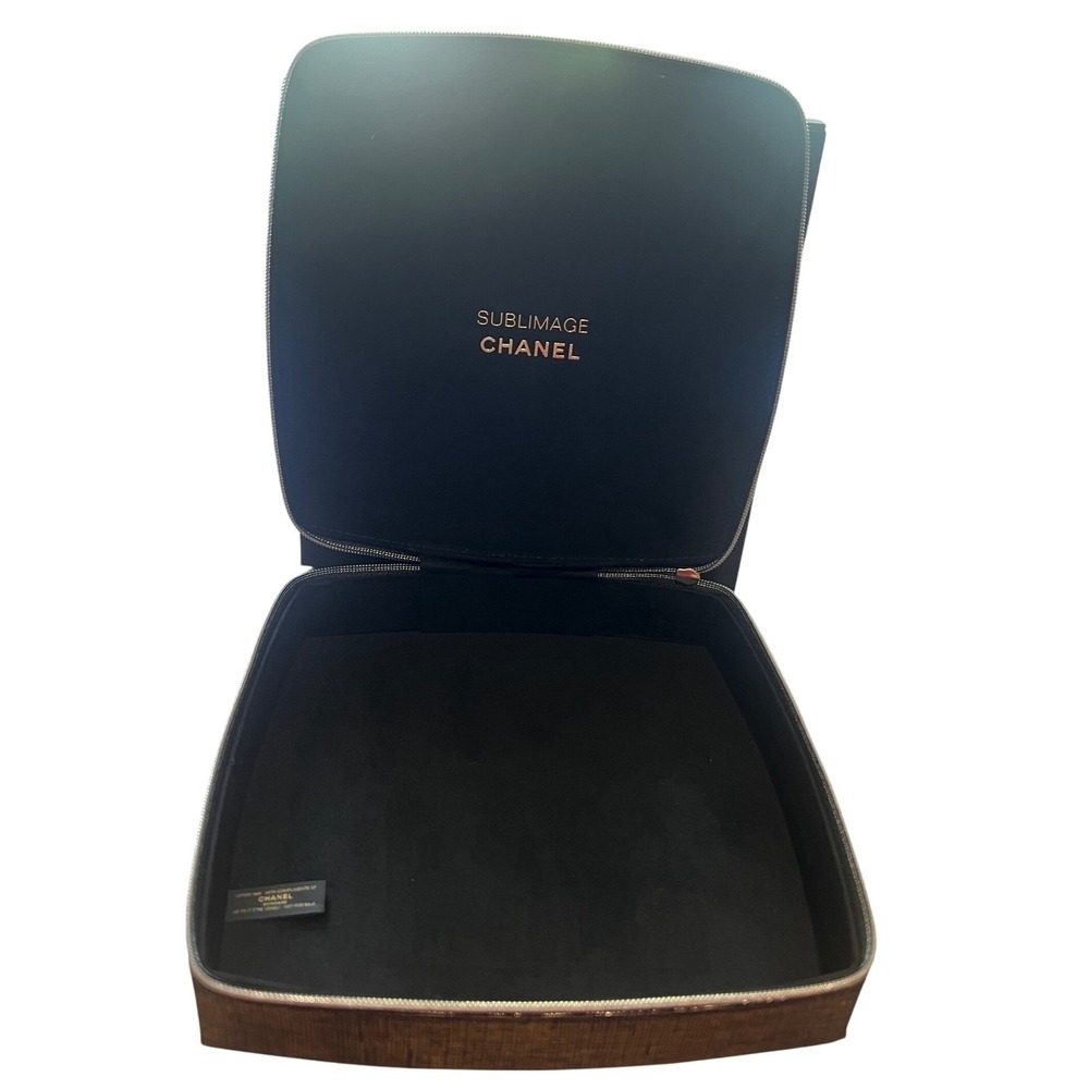 Chanel Gold & Black Sublimage Hard Zippered Jewelry Cosmetic Skincare Case - Picture 5 of 8